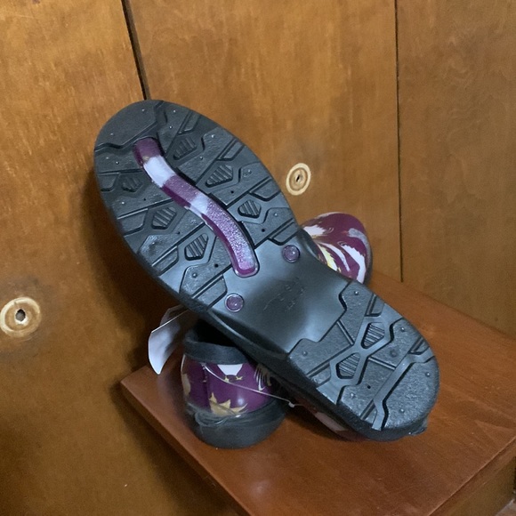 SLOGGERS- Purple with Chickens Waterproof Shoes - Picture 5 of 7